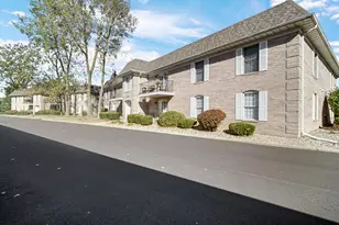 2700 Georgetowne Dr, Highland, IN 46322 - Photo 30