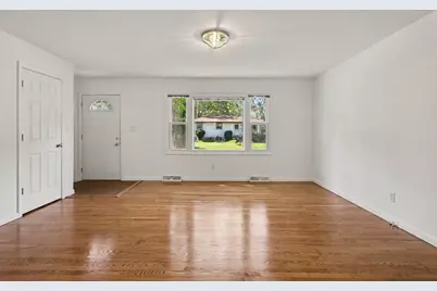 2423 Jacqueline Street, Portage, IN 46368 - Photo 4