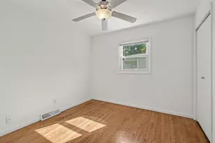 2423 Jacqueline St, Portage, IN 46368 - Photo 10