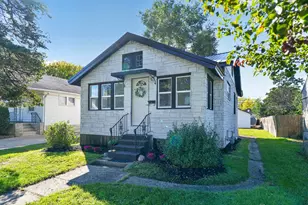 709 Dundee St, South Bend, IN 46619 - Photo 2