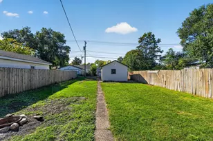 709 Dundee St, South Bend, IN 46619 - Photo 36