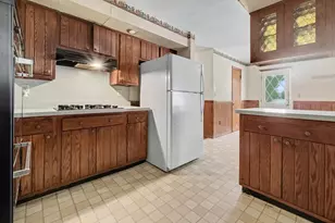 3003 Willowcreek Rd, Portage, IN 46368 - Photo 4