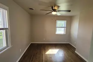631 E 46th Ave, Gary, IN 46409 - Photo 26