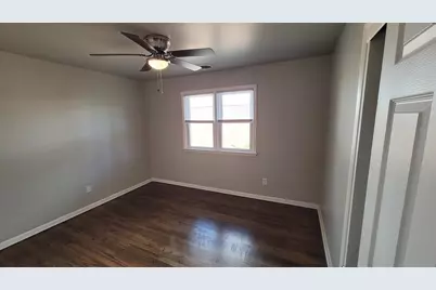 631 E 46th Avenue, Gary, IN 46409 - Photo 30