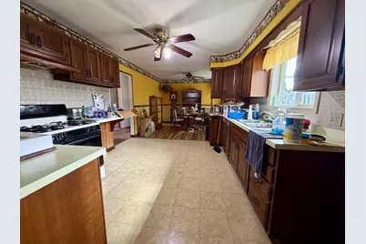 815 W 39th Avenue, Hobart, IN 46342 - Photo 4