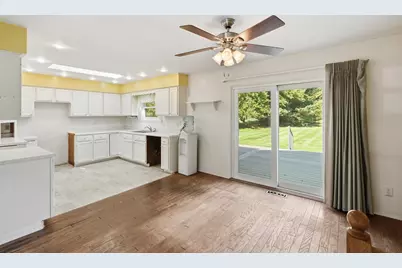5304 W 155th Avenue, Lowell, IN 46356 - Photo 10