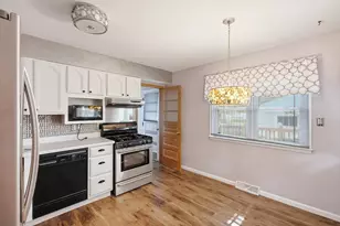 759 Water St, Hobart, IN 46342 - Photo 14