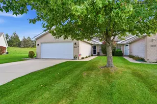 1233 W 82nd Ln, Merrillville, IN 46410 - Photo 2