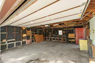 1341 Lincoln St, Hobart, IN 46342 - Photo 32