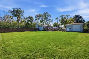 8508 Liable Rd, Highland, IN 46322 - Photo 4