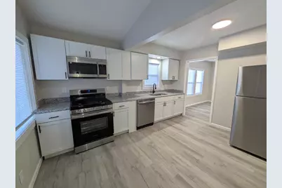 428 N Carroll Avenue, Michigan City, IN 46360 - Photo 2