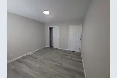 428 N Carroll Avenue, Michigan City, IN 46360 - Photo 8