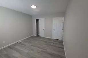 428 N Carroll Ave, Michigan City, IN 46360 - Photo 8