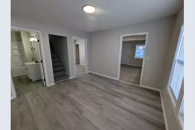 428 N Carroll Avenue, Michigan City, IN 46360 - Photo 4