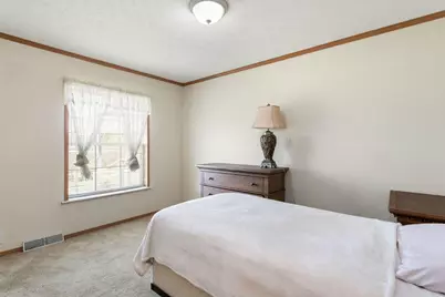 8272 N 850 E, New Carlisle, IN 46552 - Photo 10