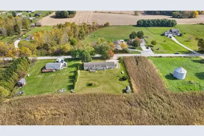 8272 N 850 E, New Carlisle, IN 46552 - Photo 24