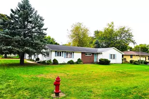 201 W Walnut St, Morocco, IN 47963 - Photo 1