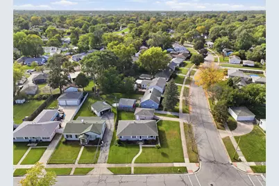 7902 Bertram Avenue, Hammond, IN 46324 - Photo 18