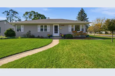 7902 Bertram Avenue, Hammond, IN 46324 - Photo 2