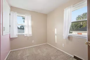 230 N Arbogast St, Griffith, IN 46319 - Photo 22
