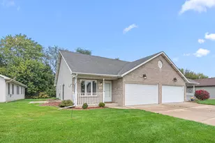496 Hidden Oak Dr, Hobart, IN 46342 - Photo 1