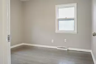 1676 W 13th Ave, Gary, IN 46404 - Photo 8