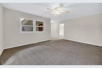 754 Imperial Road, Valparaiso, IN 46385 - Photo 4