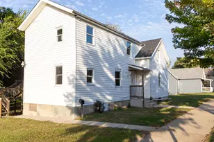 510 E 10th St, Michigan City, IN 46360 - Photo 2