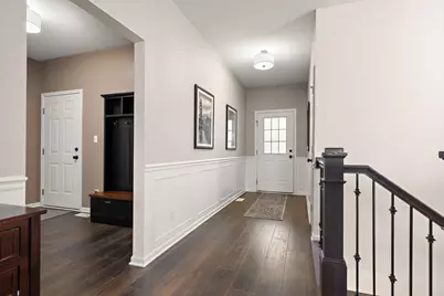 2702 Stirling Drive, Valparaiso, IN 46383 - Photo 2