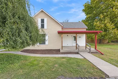100 E Oak Street, Rensselaer, IN 47978 - Photo 2