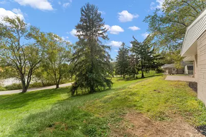 1110 Edgewood Drive, Schererville, IN 46375 - Photo 32