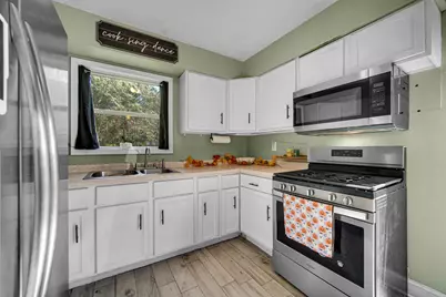 3529 Saint Joseph Place, Hobart, IN 46342 - Photo 6