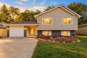 1710 W 53rd Ave, Merrillville, IN 46410 - Photo 1