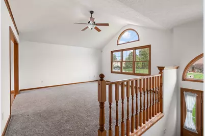 922 Plantation Road, Valparaiso, IN 46385 - Photo 6