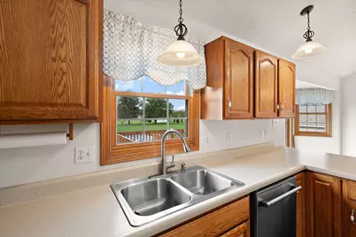 922 Plantation Road, Valparaiso, IN 46385 - Photo 16