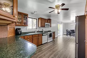7585 Wright St, Merrillville, IN 46410 - Photo 16
