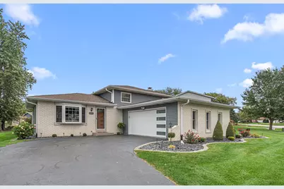 4204 Glen Oaks Drive, Crown Point, IN 46307 - Photo 1