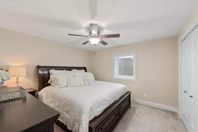 421 W Sandhurst Drive, Valparaiso, IN 46385 - Photo 26