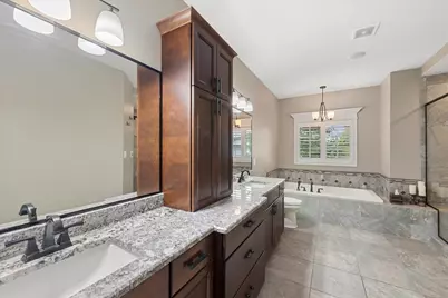 421 W Sandhurst Drive, Valparaiso, IN 46385 - Photo 8