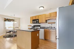 1044 N Woodlawn Ave, Griffith, IN 46319 - Photo 10