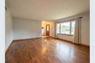314 Jodi Lane, Valparaiso, IN 46385 - Photo 2