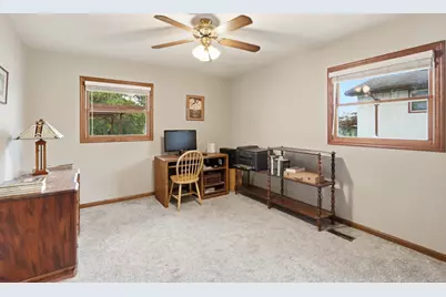 9107 Chestnut Lane, Munster, IN 46321 - Photo 18