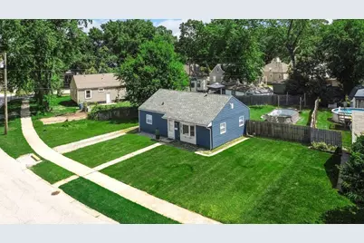 8115 Wicker Park Drive, Highland, IN 46322 - Photo 16