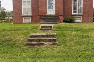 5628 Washington St, Merrillville, IN 46410 - Photo 1