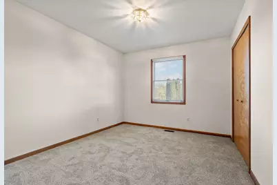 4912 Sandy Beach Drive, Crown Point, IN 46307 - Photo 10