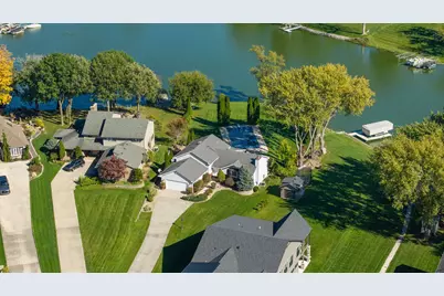 4912 Sandy Beach Drive, Crown Point, IN 46307 - Photo 4