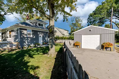 201 Thurman Avenue, Michigan City, IN 46360 - Photo 2