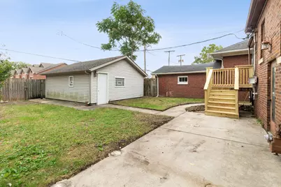6833 Rosewood Avenue, Hammond, IN 46324 - Photo 4