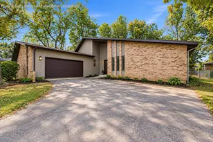 3611 Kingsway Dr, Crown Point, IN 46307 - Photo 1