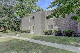 63 Glendale Park, Hammond, IN 46320 - Photo 2